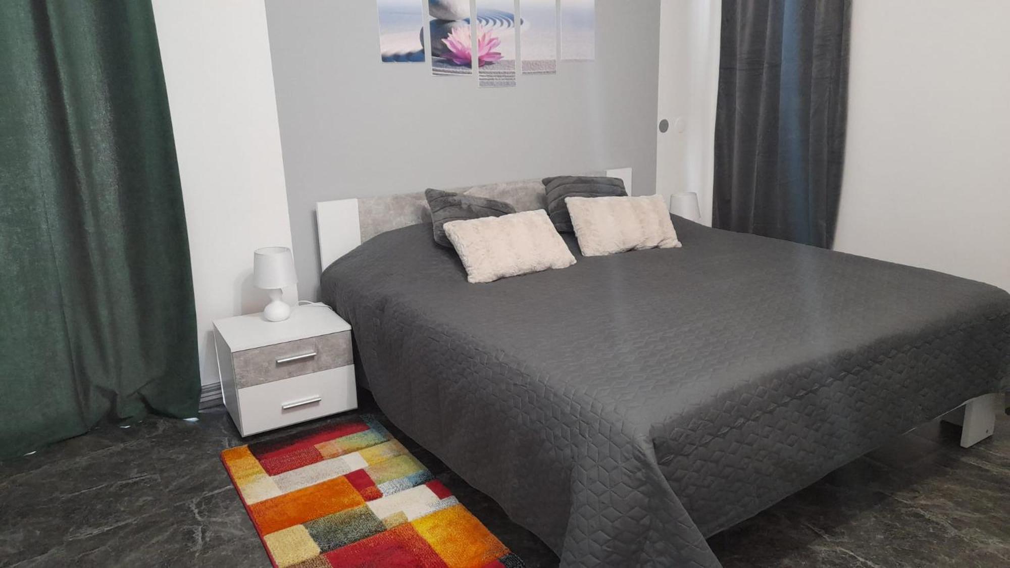 Apartmani Delas 2 ペシュチャーナ・ウヴァラ エクステリア 写真