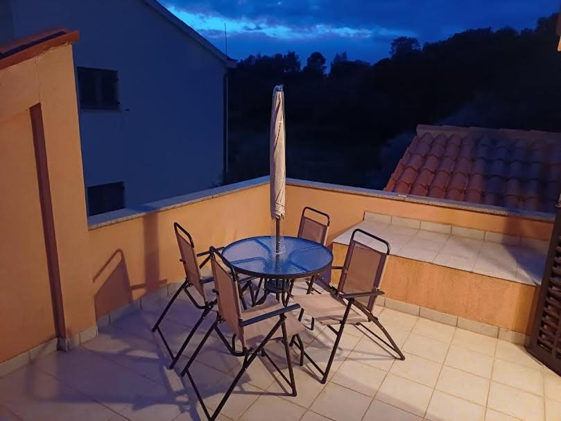 Apartmani Delas 2 ペシュチャーナ・ウヴァラ エクステリア 写真